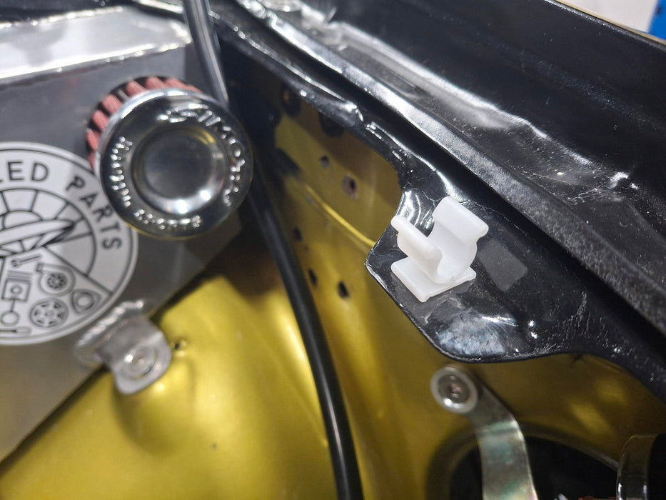 New Bonnet Holder Rod Clip Nissan Pulsar gtir