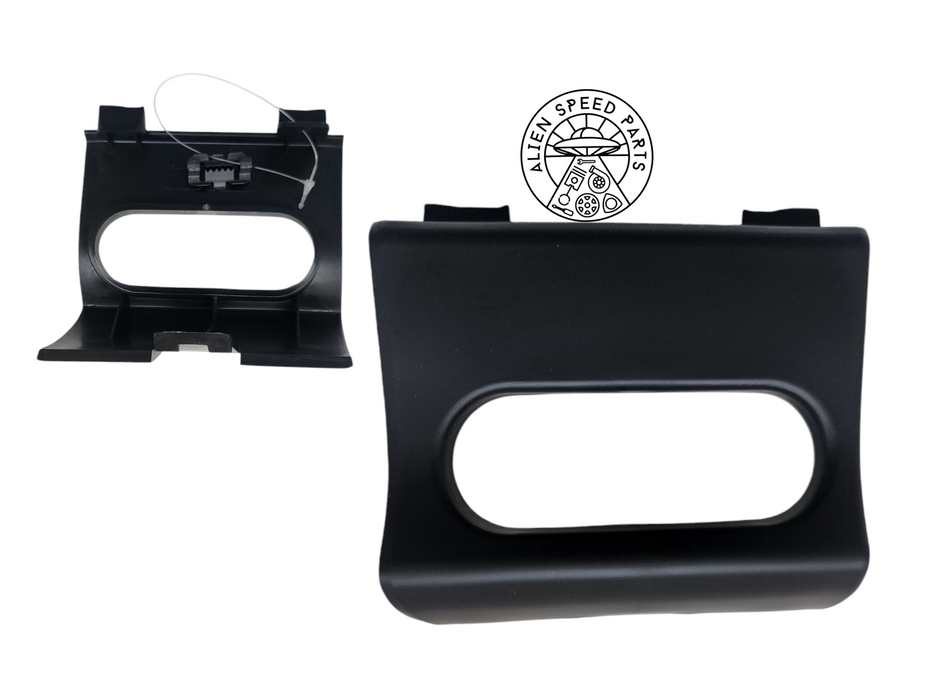 Abschleppösen-Hakenabdeckung für N14 Pulsar-Frontstoßstange