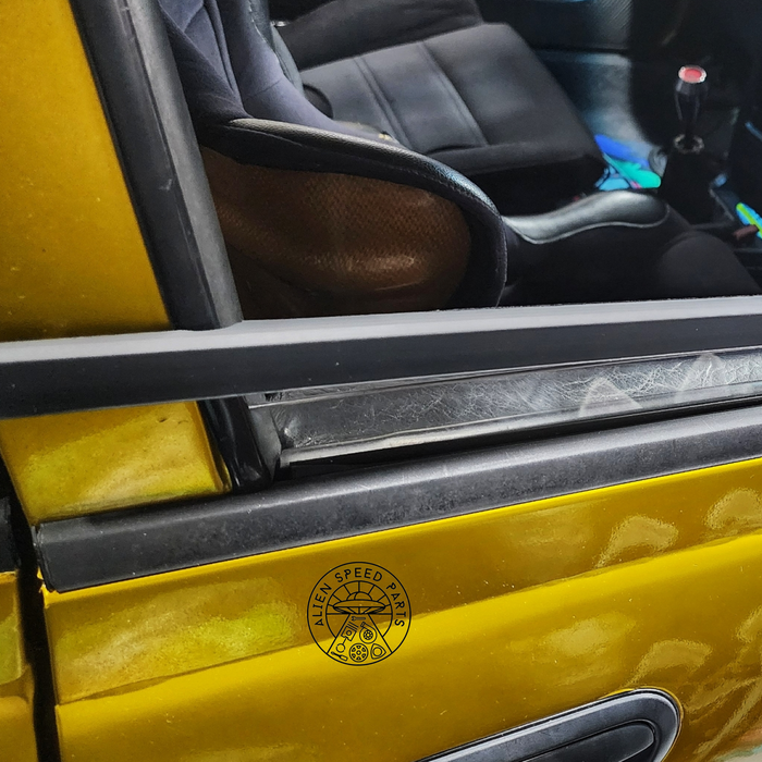 Nissan Pulsar GTi-R Window Door Belts (RNN14) / Side Door Trim