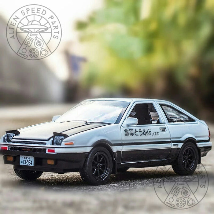 Model Toyota AE86 Initial D 1/28 Metal Body