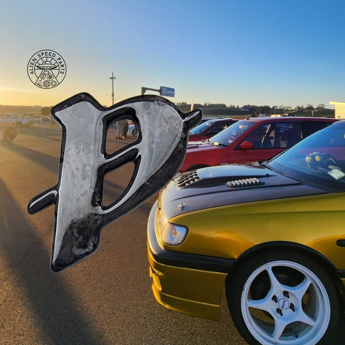 Carbon Fibre “P” Badge – Nissan Pulsar GTI / GTi-R (N14 / RNN14)